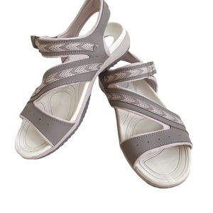 Dr. Scholl's Dynomite Women's Sandels